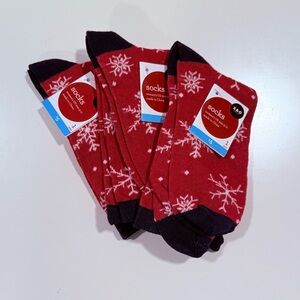 Red Snowflake Bundle of Three Patterned Socks